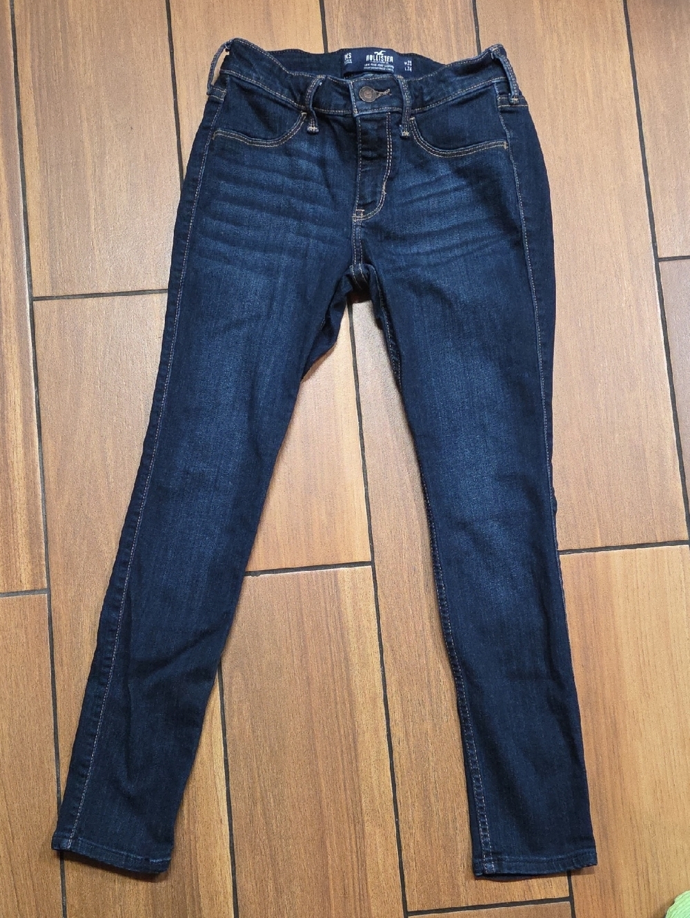 Hollister Women's Dark Indigo Skinny Jeans